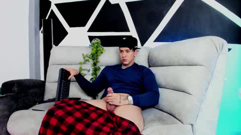 justinfuller_31 online show from 10-25-25, 05:08