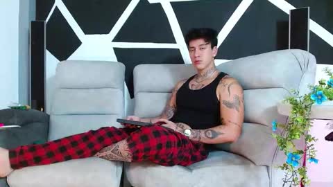 Snapshot of justinfuller_31 chatting on 11-30-25, 02:21 justinfuller_31 online show from 11-30-25, 02:21