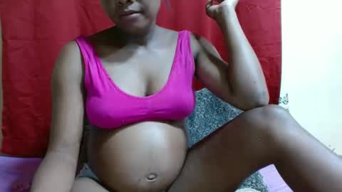 Snapshot of justlhot chatting on 01-14-25, 07:11 Justlhot online show from 01-14-25, 07:11