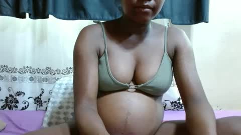 Snapshot of justlhot chatting on 02-13-25, 06:52 Justlhot online show from 02-13-25, 06:52