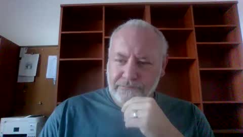 justme196756 online show from 09-25-25, 08:23