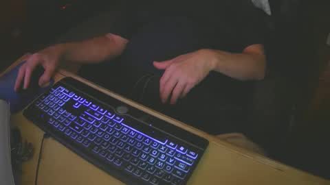 Snapshot of justme39057 chatting on 03-05-25, 04:46 Justme39057 online show from 03-05-25, 04:46