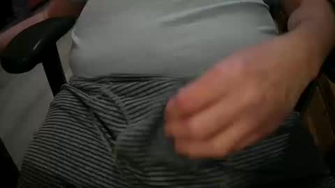 Snapshot of justme39057 chatting on 10-10-25, 07:35 Justme39057 online show from 10-10-25, 07:35