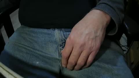 Snapshot of justme39057 chatting on 10-22-25, 06:51 Justme39057 online show from 10-22-25, 06:51