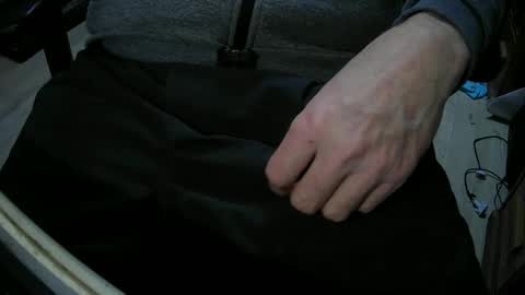 Snapshot of justme39057 chatting on 11-18-25, 05:06 Justme39057 online show from 11-18-25, 05:06