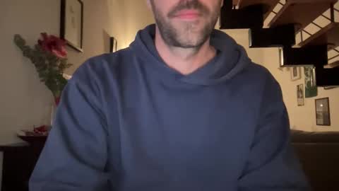 Snapshot of justmeandyou00 chatting on 12-21-25, 07:43 justmeandyou00 online show from 12-21-25, 07:43