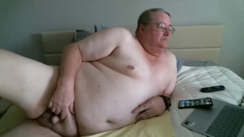 justmedm64 online show from 01-14-25, 03:57