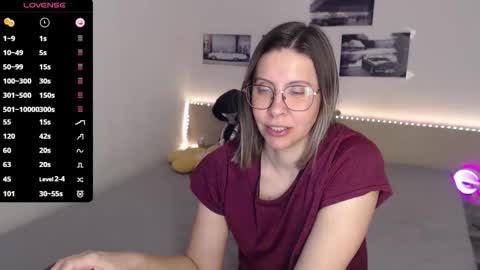 Julie online show from 03-11-26, 05:02