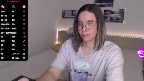 Snapshot of justmexy7 chatting on 05-06-26, 04:12 Julie online show from 05-06-26, 04:12