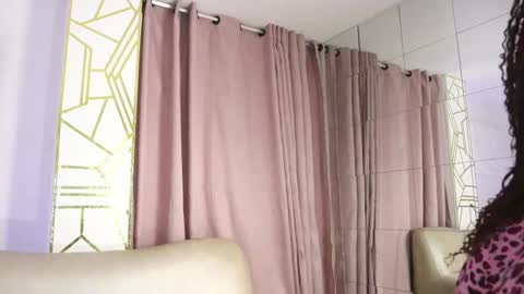 Nala online show from 02-25-25, 04:03