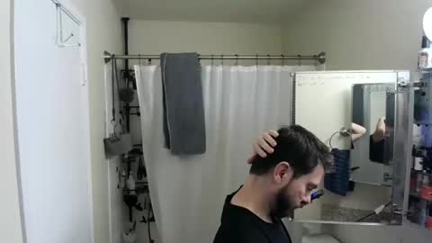 Snapshot of justshutupandwatch chatting on 11-20-25, 05:56 M. Dean online show from 11-20-25, 05:56