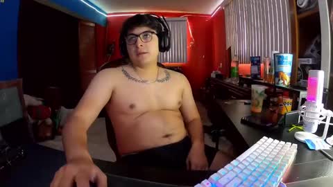 Snapshot of justsky117 chatting on 12-20-24, 05:08 justsky117 online show from 12-20-24, 05:08