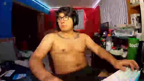 Snapshot of justsky117 chatting on 01-28-25, 05:46 justsky117 online show from 01-28-25, 05:46