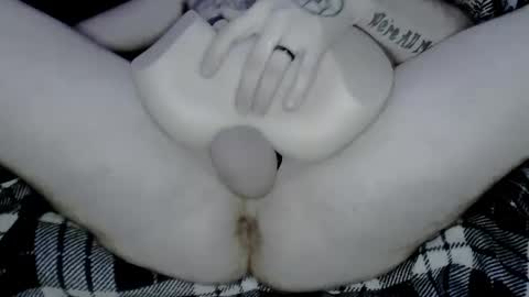 Snapshot of justspread chatting on 10-25-25, 04:46 Tyler online show from 10-25-25, 04:46