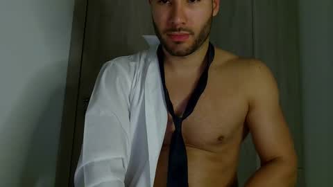 Snapshot of justynxxx1 chatting on 10-30-25, 10:32 Justin online show from 10-30-25, 10:32