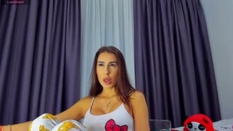 Snapshot of k_chic1 chatting on 12-04-25, 02:59 k_chic1 online show from 12-04-25, 02:59