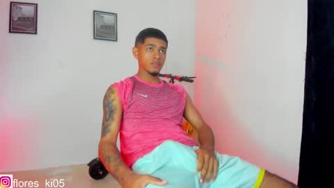 k_florez online show from 12-19-25, 07:43