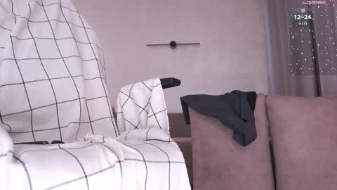 Amely online show from 02-27-25, 08:17