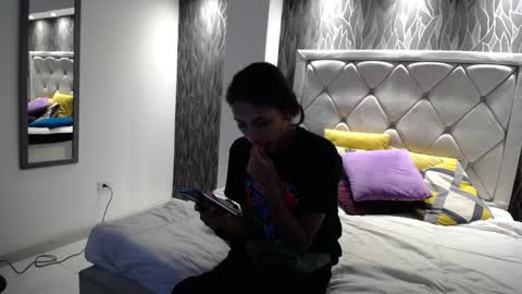 Kat online show from 03-31-26, 10:54