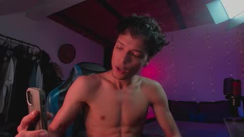 Kael Owens online show from 11-28-25, 05:59