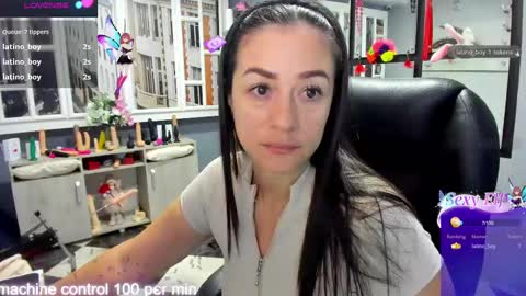 Snapshot of kagomme_h chatting on 02-13-25, 10:55 Antonella online show from 02-13-25, 10:55