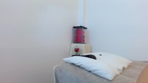 ChloeIndependient model online show from 06-22-26, 05:43