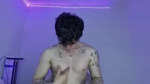 Snapshot of kai_lord_ chatting on 10-25-25, 03:58 Kai online show from 10-25-25, 03:58