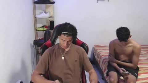 Snapshot of kai_lord_ chatting on 12-17-25, 04:40 Kai online show from 12-17-25, 04:40