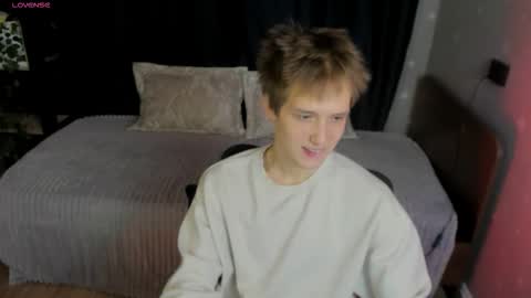 Snapshot of kai_milller chatting on 02-11-26, 07:19 Kai online show from 02-11-26, 07:19