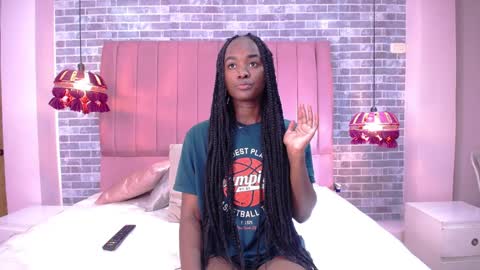 Snapshot of kaiadebayo chatting on 12-04-24, 11:57 Angie online show from 12-04-24, 11:57