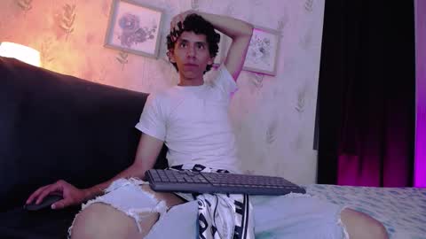 Snapshot of kaiirox chatting on 01-10-26, 07:15 kai online show from 01-10-26, 07:15