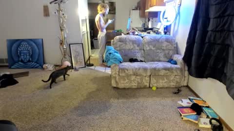 Kaiku77 online show from 11-25-25, 08:53