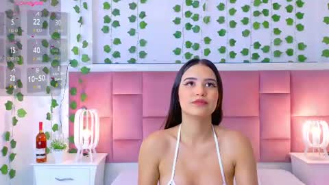 Snapshot of kaily_sweet1 chatting on 06-15-26, 11:23 kelly online show from 06-15-26, 11:23