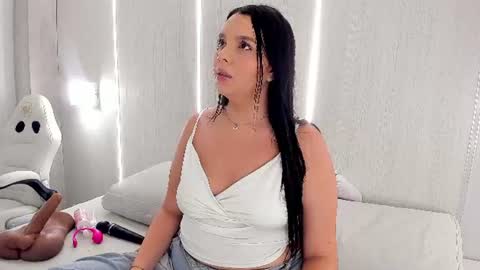 Snapshot of kailyn_rosse chatting on 06-16-26, 11:35 Kailyn online show from 06-16-26, 11:35