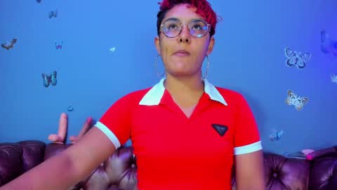 kaira_mosse_ online show from 04-01-26, 11:44