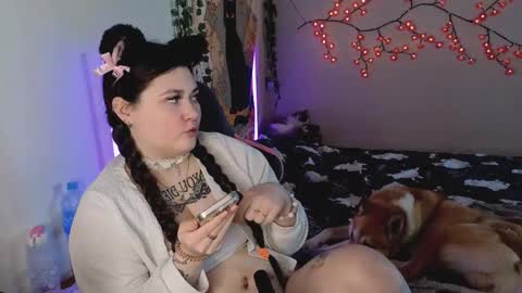 Snapshot of kaisythesmall chatting on 02-19-26, 06:09 Kessy online show from 02-19-26, 06:09