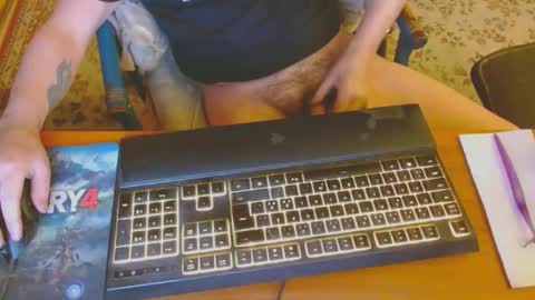 Leon online show from 12-17-24, 04:21