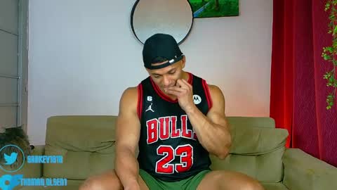 Snapshot of kale_tomson chatting on 04-21-26, 11:29 kale thomson online show from 04-21-26, 11:29