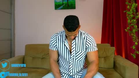 Snapshot of kale_tomson chatting on 05-01-26, 05:39 kale thomson online show from 05-01-26, 05:39