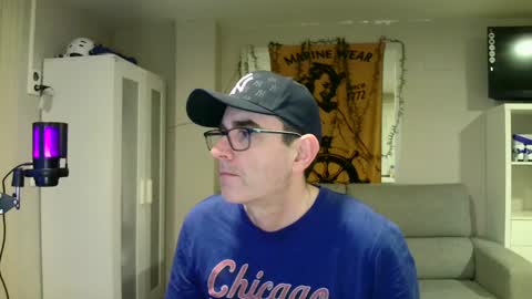 Snapshot of kalem48 chatting on 02-26-25, 12:49 MusicMen49 online show from 02-26-25, 12:49