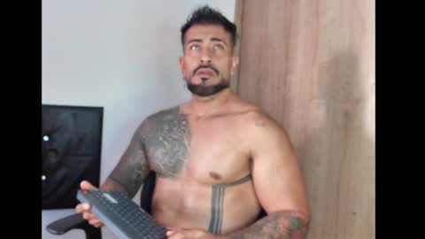 Snapshot of kaleth_price chatting on 03-06-25, 03:45 Kaleth Price online show from 03-06-25, 03:45