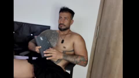 Snapshot of kaleth_price chatting on 03-08-25, 12:00 Kaleth Price online show from 03-08-25, 12:00