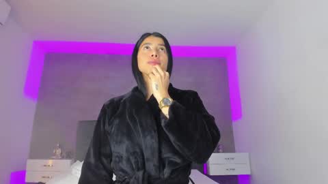 Snapshot of kaliopeh chatting on 03-08-25, 06:16 Carolina online show from 03-08-25, 06:16