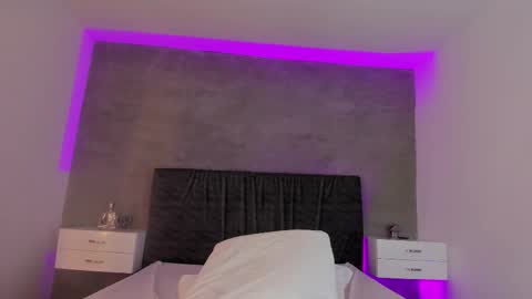 Snapshot of kaliopeh chatting on 03-12-25, 11:33 Carolina online show from 03-12-25, 11:33