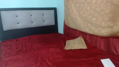 Kalipso and Jones  online show from 12-27-24, 08:39