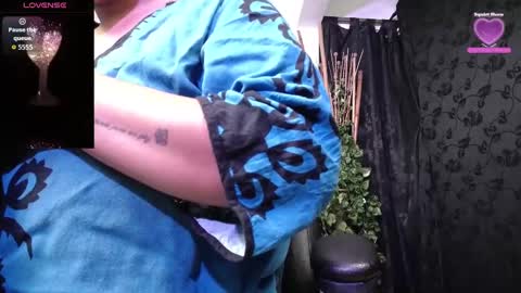 Snapshot of kalpananaisha_ chatting on 10-20-25, 10:16 Alisha online show from 10-20-25, 10:16