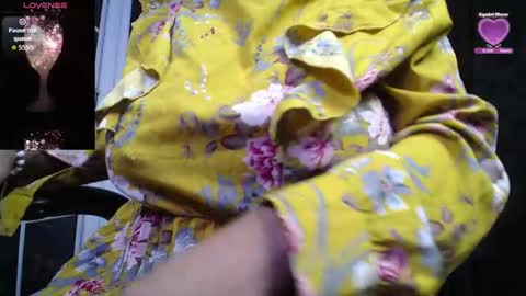Snapshot of kalpananaisha_ chatting on 10-22-25, 10:04 Alisha online show from 10-22-25, 10:04