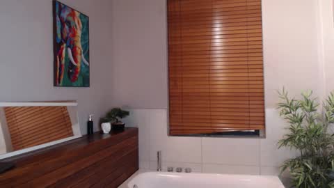 Snapshot of kamal_wolff chatting on 03-02-26, 12:12 jhon online show from 03-02-26, 12:12