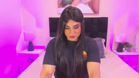 Snapshot of kamell_x26 chatting on 11-11-25, 12:16 Kamell online show from 11-11-25, 12:16