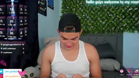 Snapshot of kami_22 chatting on 01-12-25, 12:39 camilo independent model online show from 01-12-25, 12:39